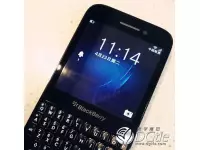 Specifications of BlackBerry R10 leak, along with more pictures
