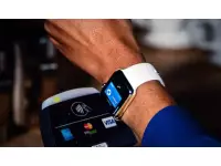 Apple Watch works with Apple Pay, replacing your plastic cards
