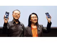 HTC sees CEO shuffle with Peter Chou giving way to fellow co-founder Cher Wang