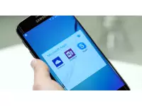 Samsung sneaks in Microsoft apps with the Galaxy S6