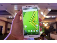 Motorola ditches Flipkart exclusivity, will sell phones through Amazon, Snapdeal as well as retail outlets