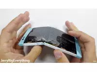 NextBit Robin fails bend test spectacularly