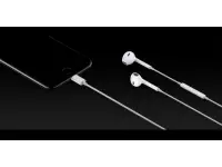 The new iPhone 7 doesn't have a headphone jack